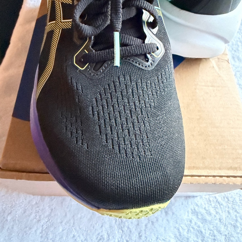 ASICS Women's Black Running Shoe with Blue-Purple Gradient Midsole 9.5 Wide - Picture 12 of 12